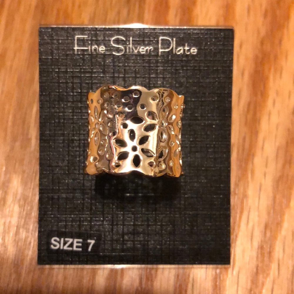 Silver colored fashion ring